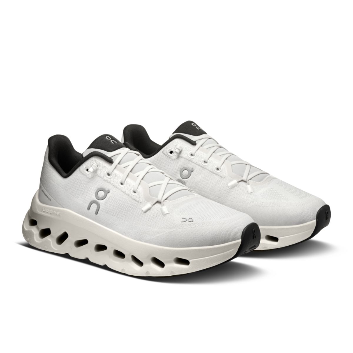 ON Running Sneaker Cloudtilt Women Pearl Ice