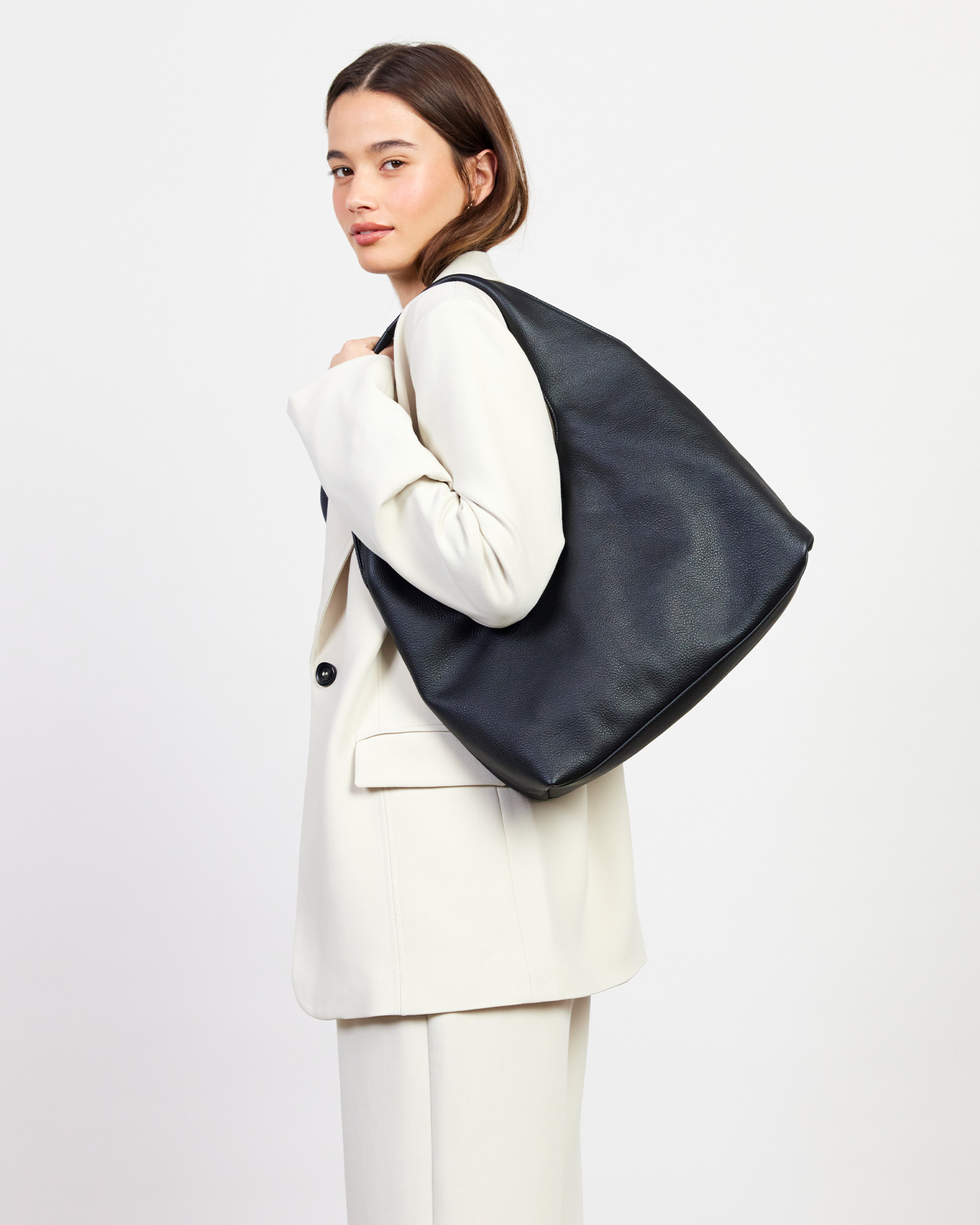 Saben Kip Shoulder Bag Black Lightly Milled