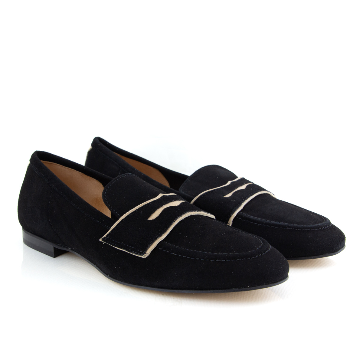 Donna Carolina Lia Nero Loafer